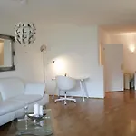 Grosses Apartment - Ruhig, Zentral, Burgnaehe